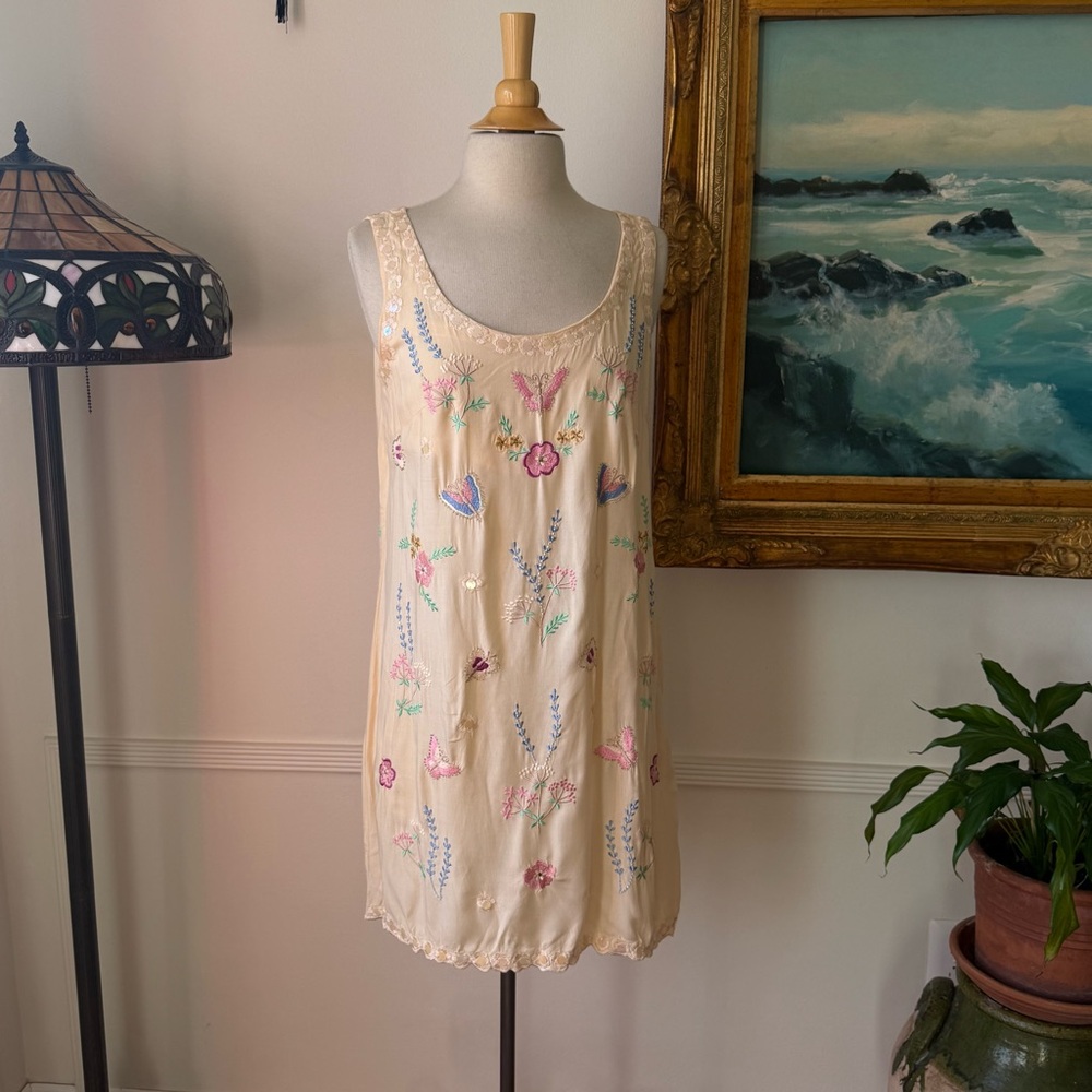 Zaimara Embroidered mini dress
